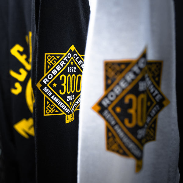 412® x Roberto Clemente™ Signature Hoodie – Shop 412